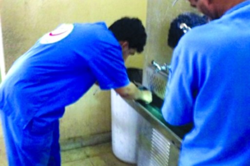 برادات المياه تهدد منسوبي المدارس بحمى الضنك  