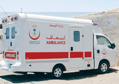 حافلة نقل تدهس طالبة أمام منزل أسرتها بالأفلاج